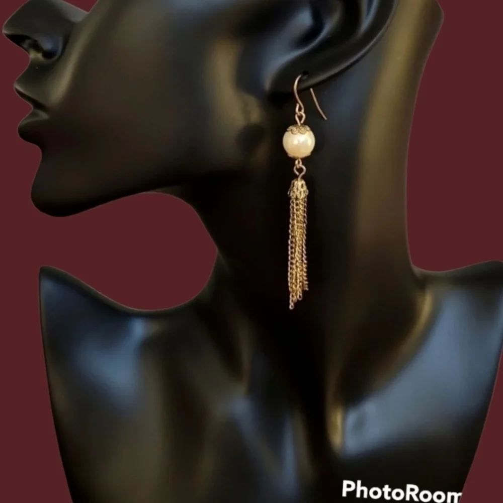 3/$30 VTG 1960s-1970s Goldtone Chain Fringe Tassel Dangle Hook Earrings